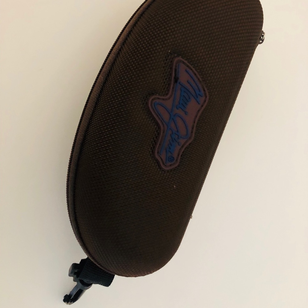 Maui Jim case - Picture 4 of 8